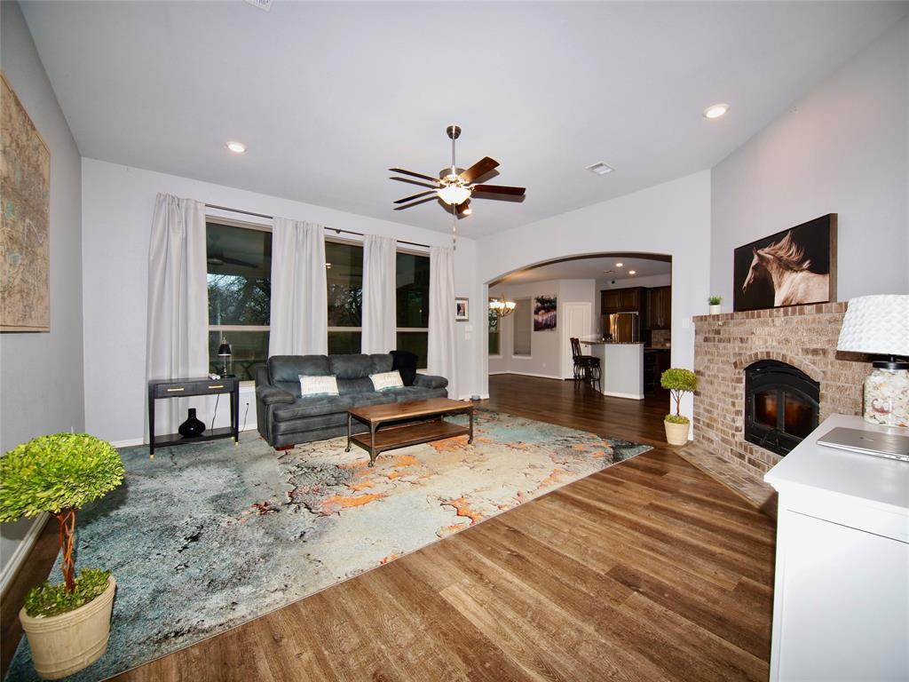 816 N College Street