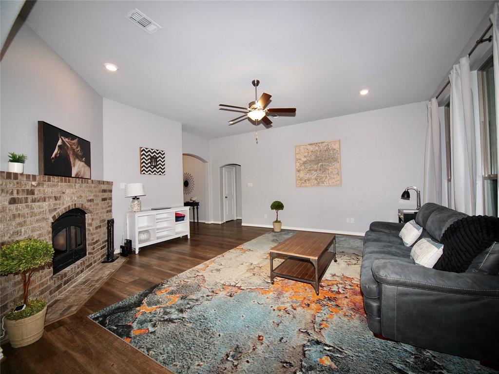 816 N College Street