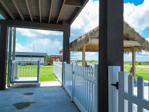 A home in Port O Connor