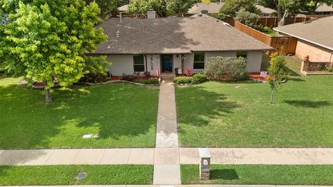 2708 Hunters Creek Drive Plano TX 75075