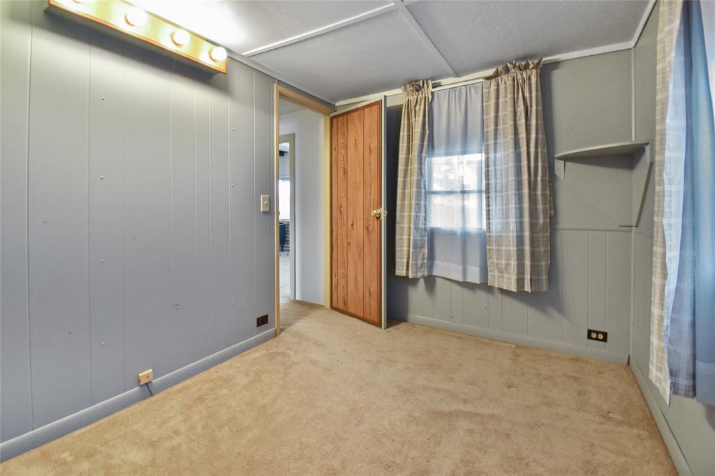 T Quevado - Commercial Sale