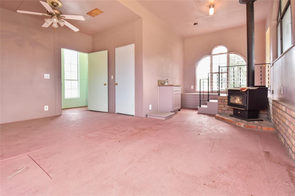 T Quevado - Commercial Sale