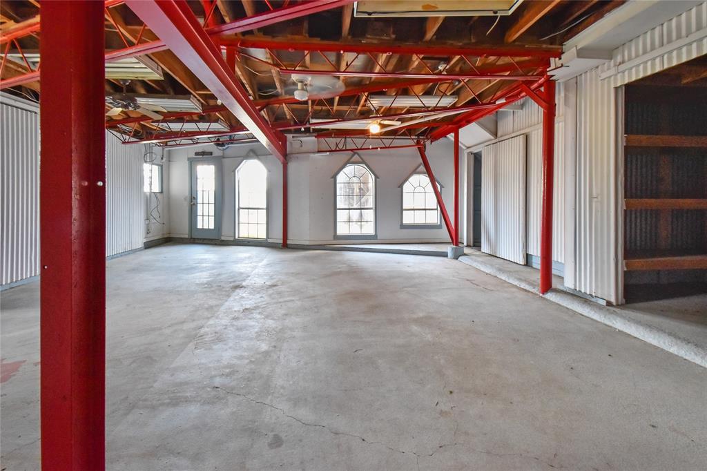 T Quevado - Commercial Sale