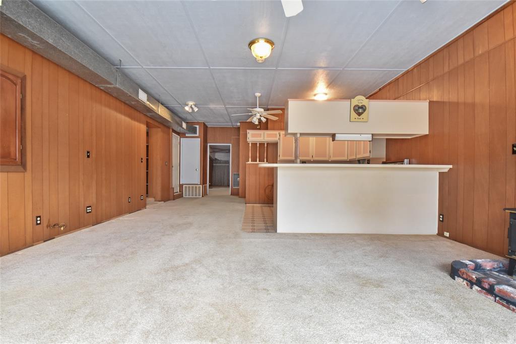 T Quevado - Commercial Sale