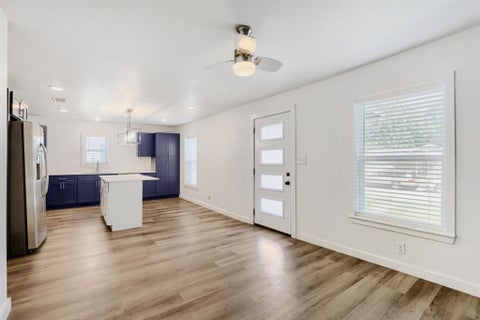 Tiny photo for 3522 Kenilworth Street, Dallas, TX 75210 (MLS # 21334342)