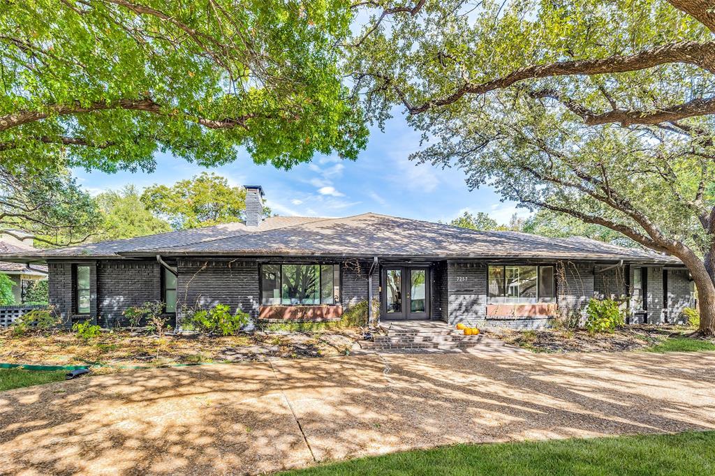 7257 Stefani Drive