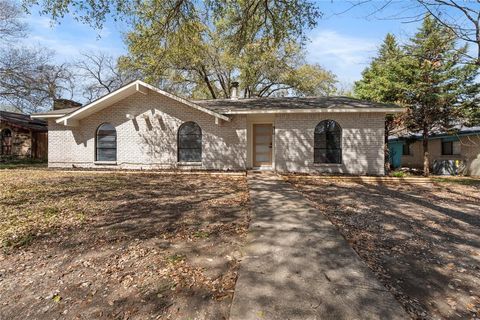 Photo of 3405 Sugarberry Lane, Garland, TX 75044 (MLS # 21211407)