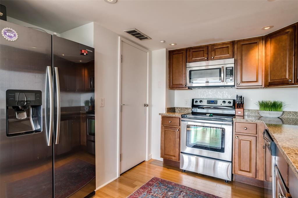 Crestpark Highland Park Condo - Residential Lease