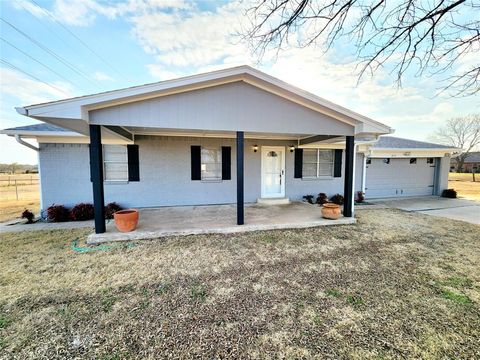 A home in McLendon Chisholm