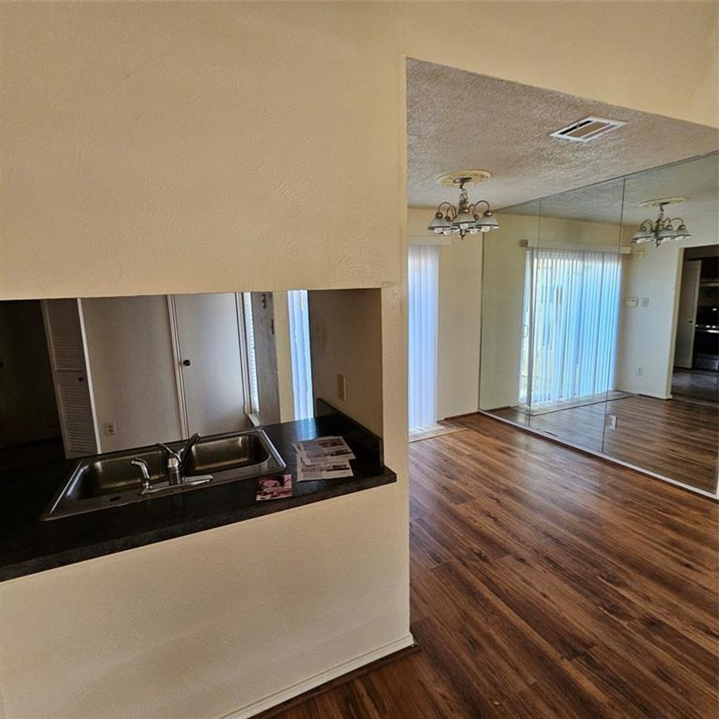 Photo of 4951 Regal Bluff, Mesquite, TX 75150 (MLS # 21072129)