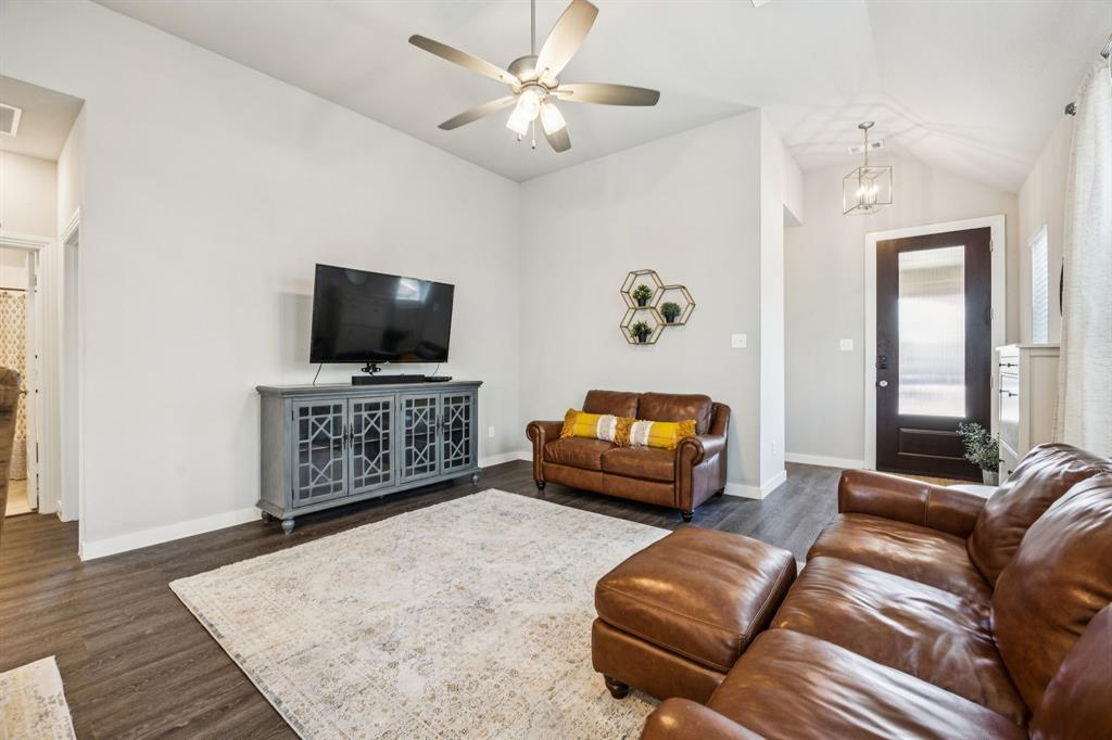 3508 Dusty Miller Road