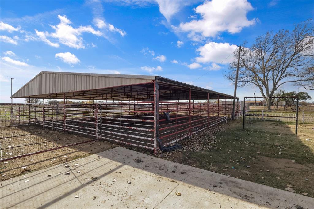 G M Mc Kinstry - Land