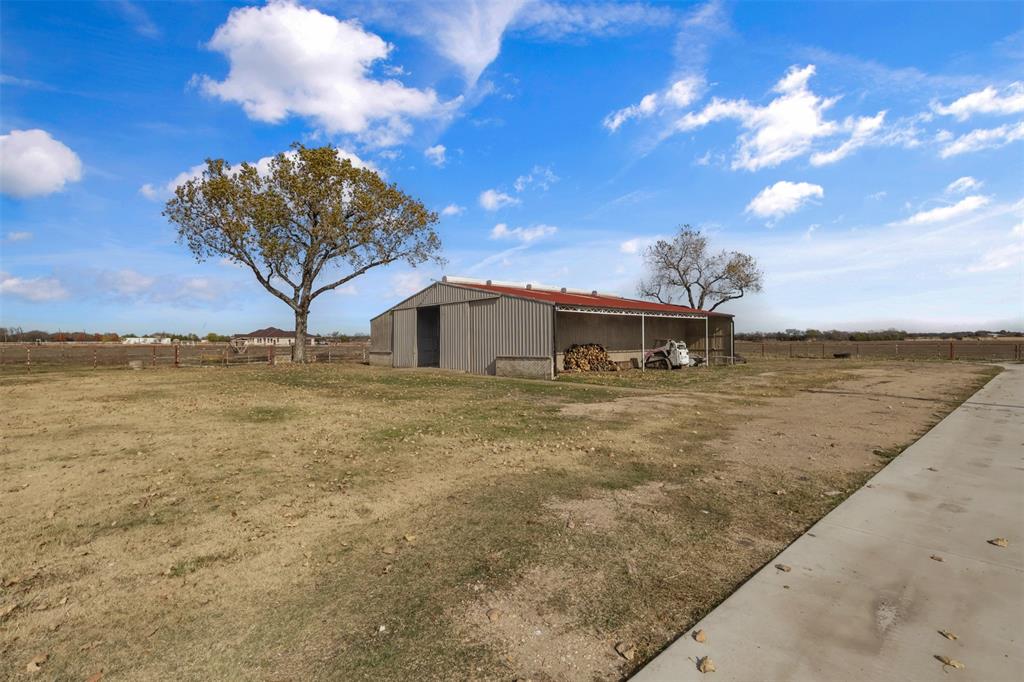 G M Mc Kinstry - Land