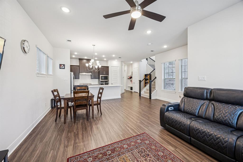 3123 Cliff Swallow Lane