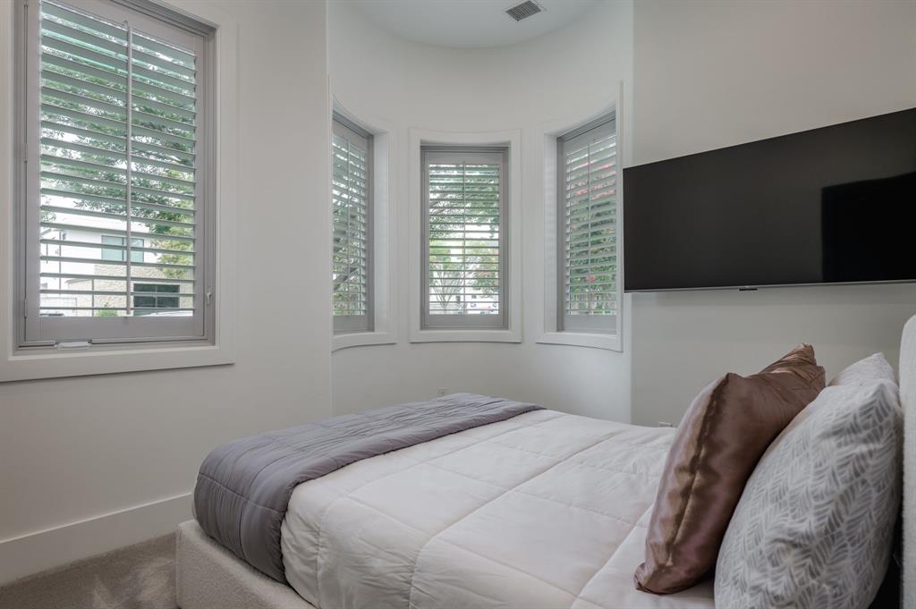 Linwood Place - Residential