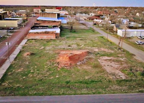 200 S 6TH Street Honey Grove TX 75446