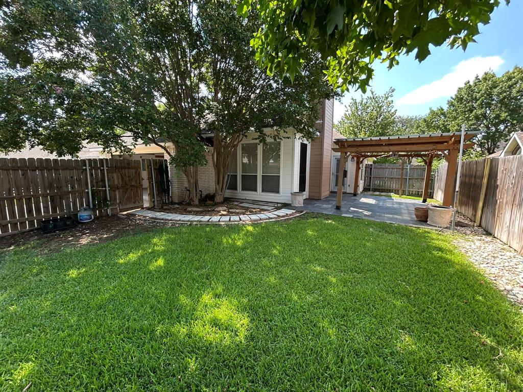 Dallas, Texas 75252, United States, 3 Bedrooms Bedrooms, ,2 BathroomsBathrooms,Residential,Active,193248