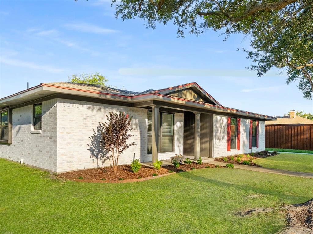 1713 Sam Houston Drive