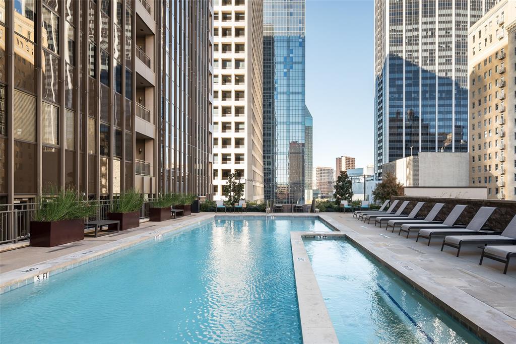 Metropolitan 1200 Main Street - Residential