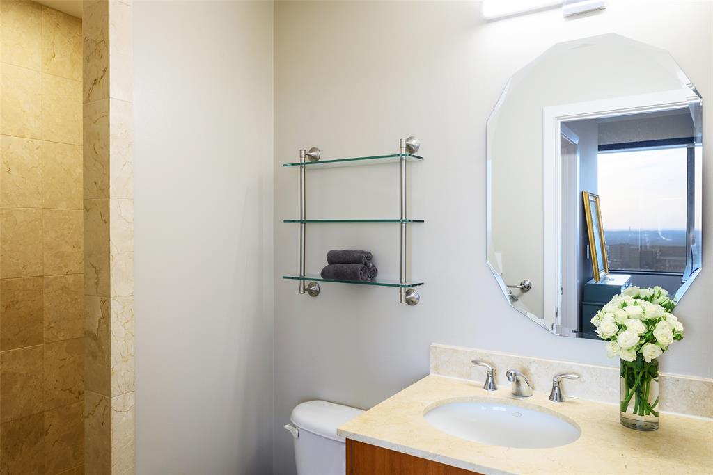 Metropolitan 1200 Main Street - Residential