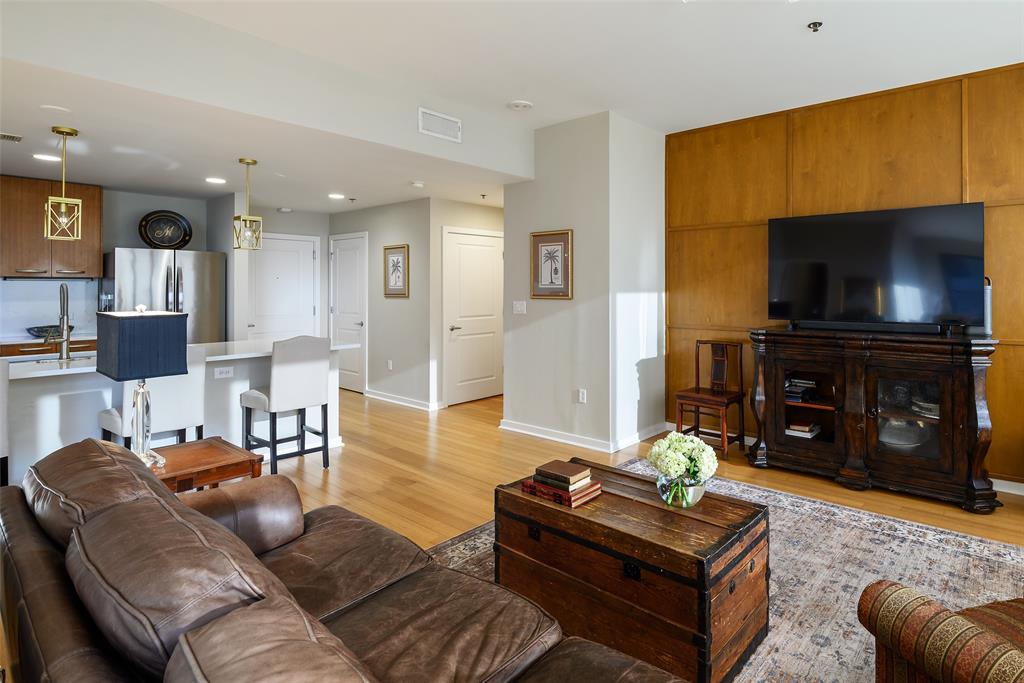 1200 Main Street 2406