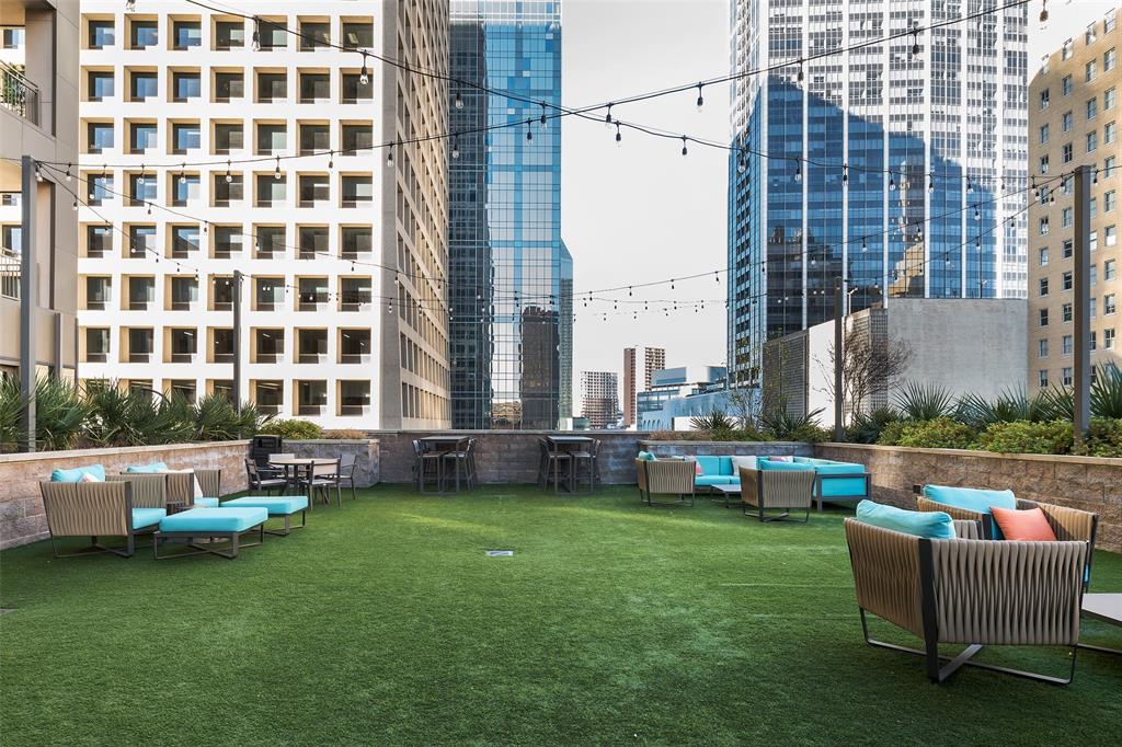 Metropolitan 1200 Main Street - Residential