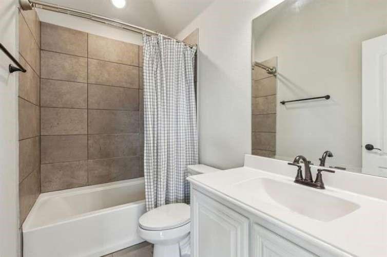 Waterscape Ph 2a - Residential Lease