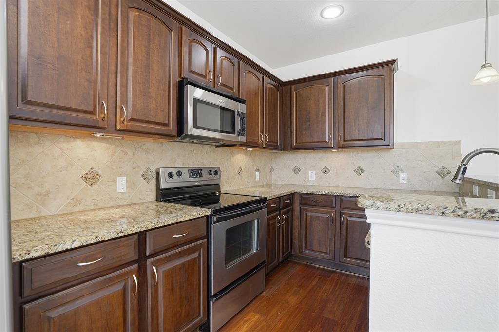 950 Henderson Street 1214