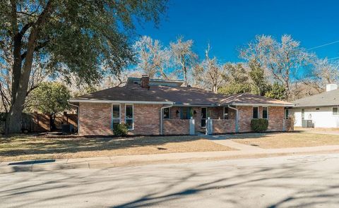 A home in DeSoto