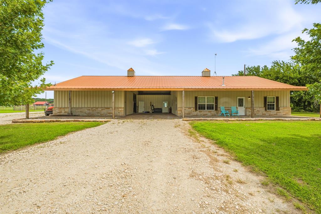 2400 Horsemans Drive