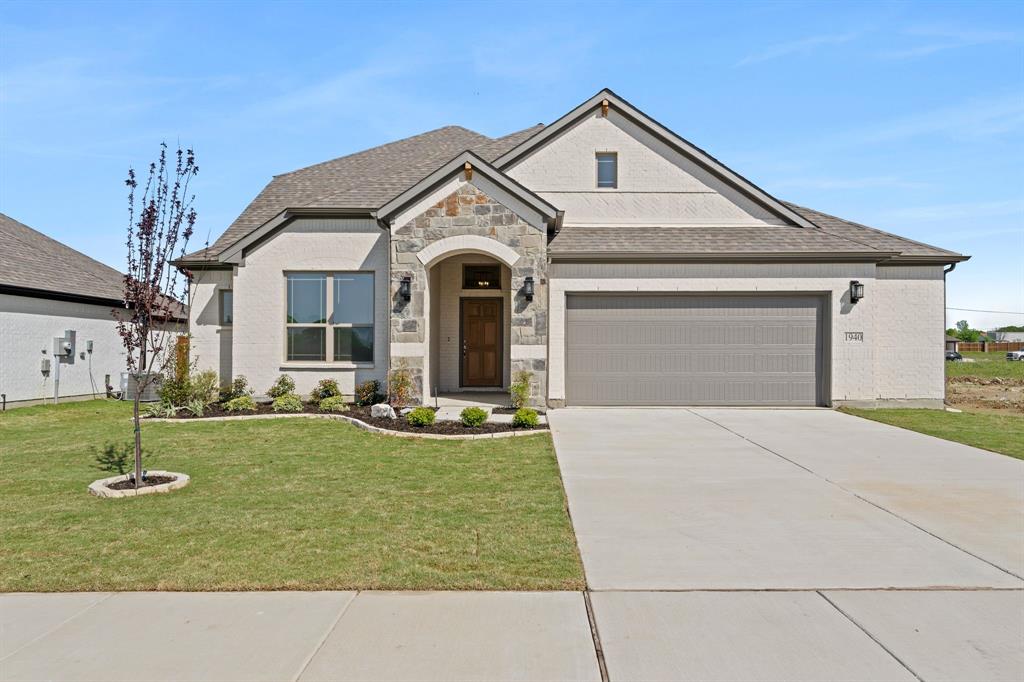 2457 Acacia Road