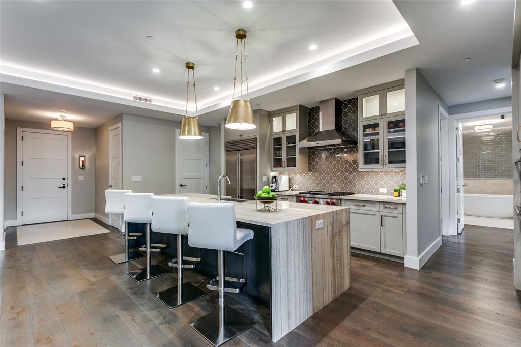 Parkview Condos - Residential