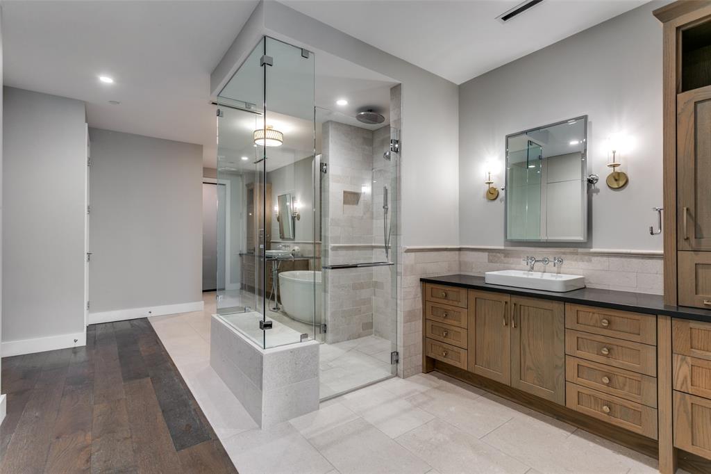 Parkview Condos - Residential