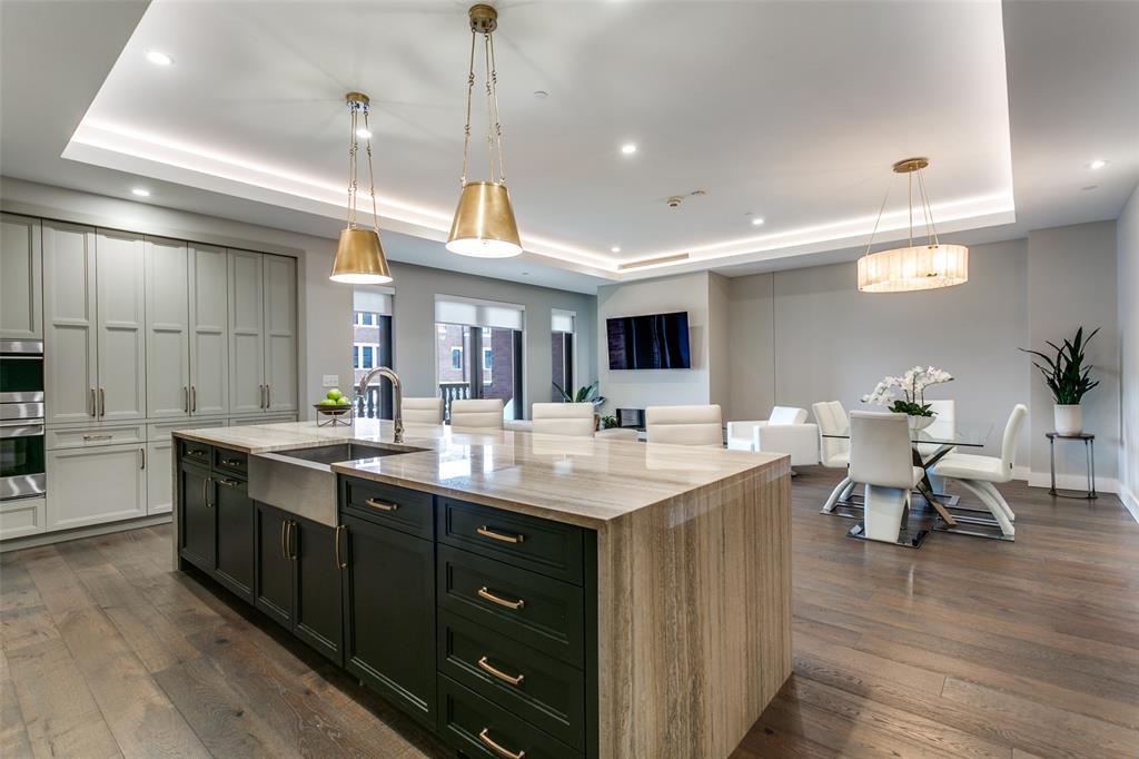 Parkview Condos - Residential