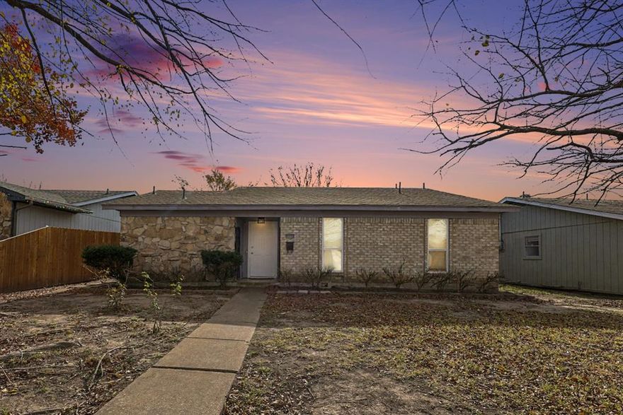 Freshly remodeled! This charming single-story home in the Pleasant Grove area of Dallas with classic 1970s brick charm and thoughtful updates including flooring, paint, appliances and so much more! This cozy 3-bed, 2-bath house offers roughly 1,000 square feet of living space with a functional layout that includes a bright living room flowing into a casual dining area and kitchen. The backyard is a great canvas for outdoor living or gardening, and the property sits on a generous lot in a quiet residential pocket close to shopping and schools.

Inside you’ll find comfortable bedroom sizes, efficient forced-air heating, and a timeless feel that makes this house feel like home. With a location that’s convenient to local amenities and transit routes, this property provides an easy-going Dallas lifestyle while still being accessibly priced for entry-level buyers.