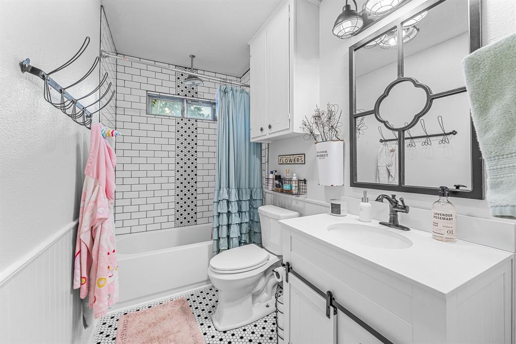 Rock Harbor Estate - Residential