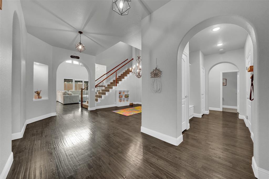 1108 Canterbury Lane