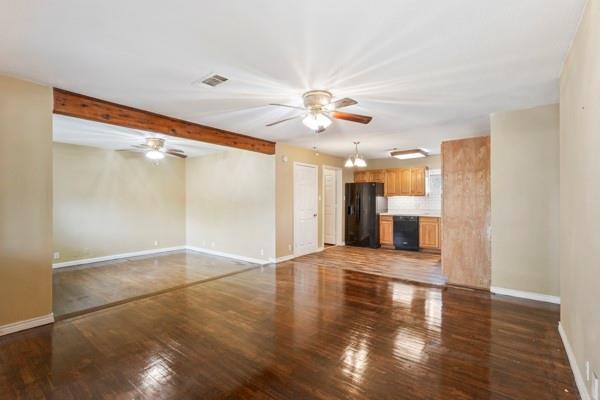 107 S Sheppard Drive