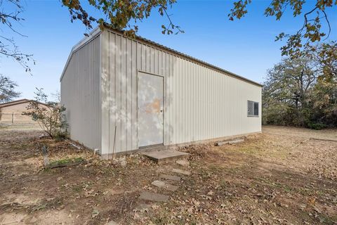 A home in Alvarado