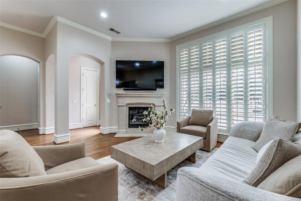 5925 Malmesbury Road