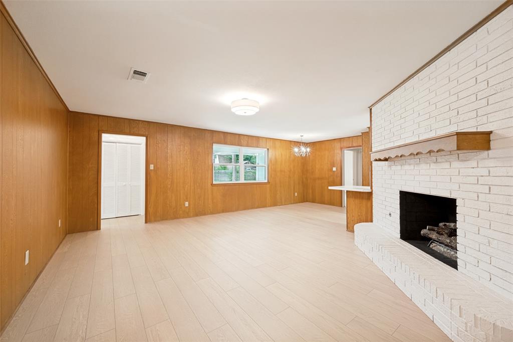 225 Glenn Drive