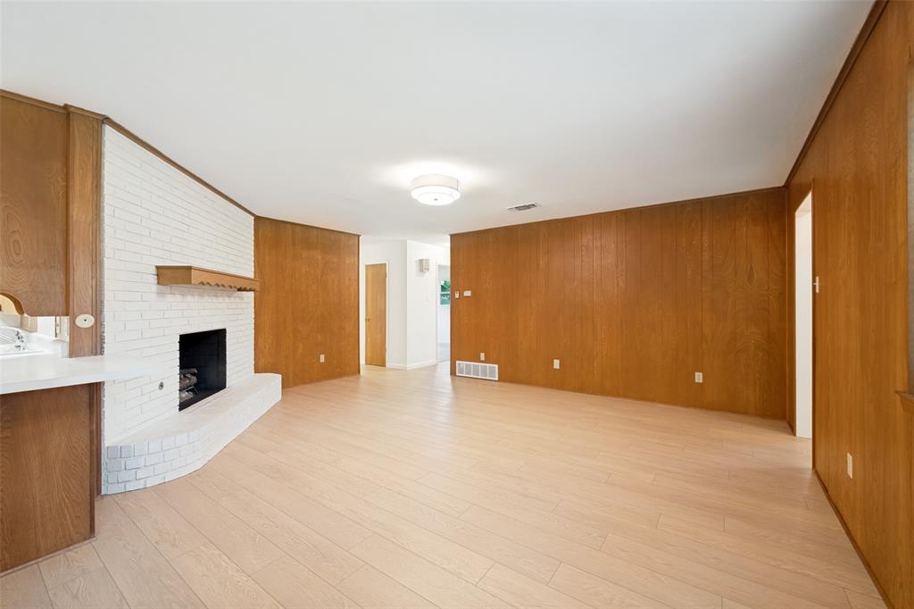 225 Glenn Drive