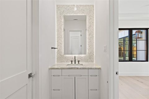 Tiny photo for 7624 Roper Street, Dallas, TX 75209 (MLS # 21060476)