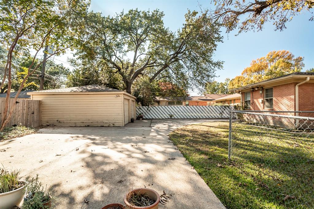 CARUTH TERRACE - Residential Lease