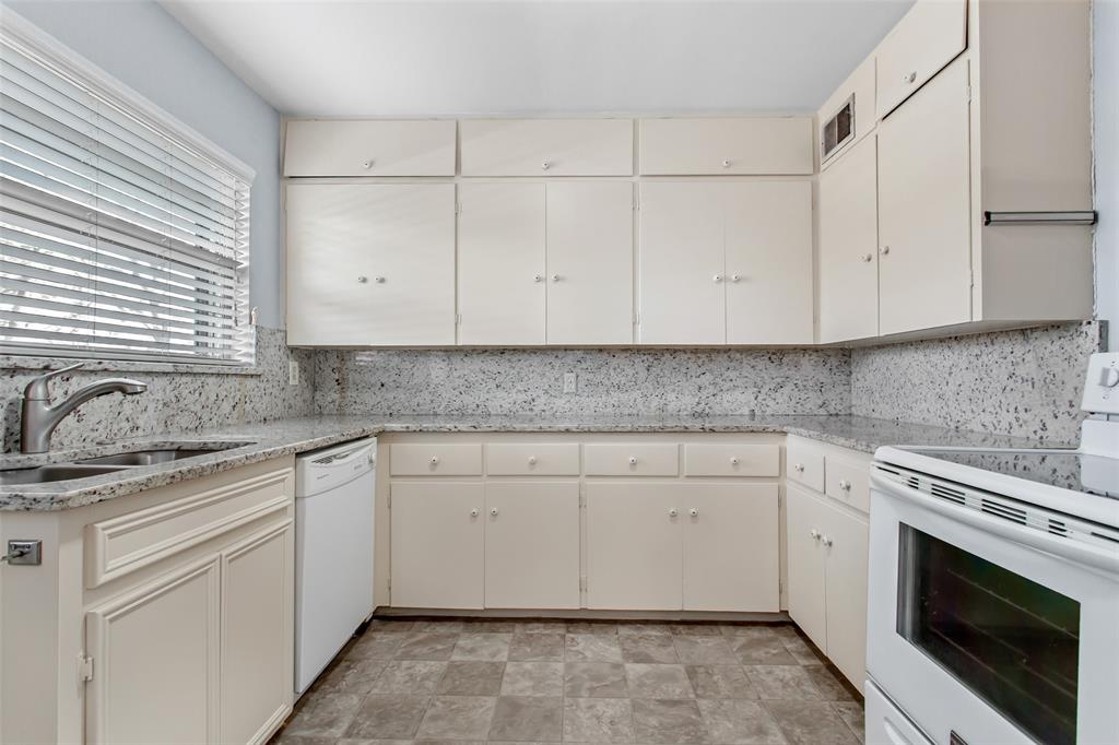 CARUTH TERRACE - Residential Lease