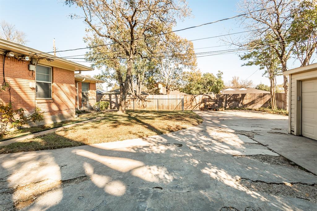 CARUTH TERRACE - Residential Lease