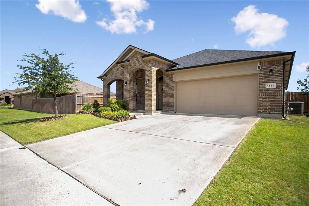 1136 Blooming Prairie Trail
