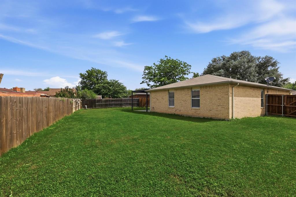 N Beach Village At Summerfields - Residential