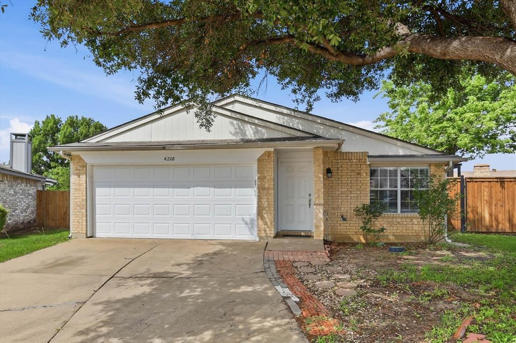 N Beach Village At Summerfields - Residential