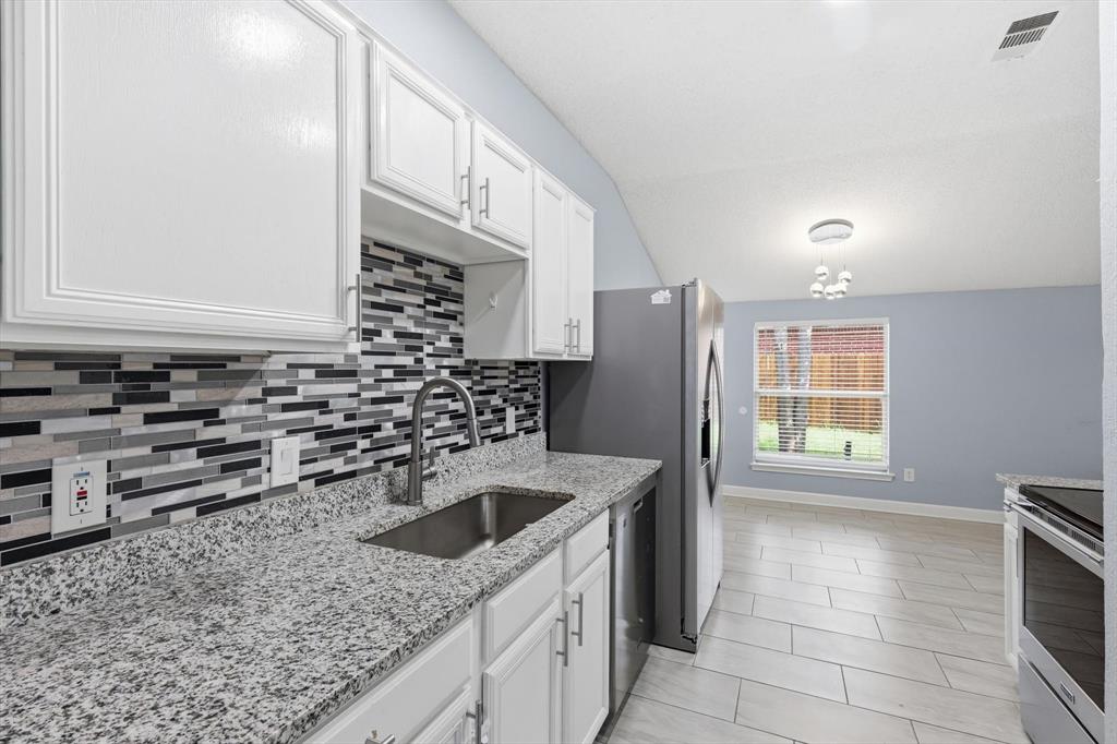 N Beach Village At Summerfields - Residential
